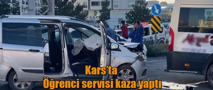 Kars'ta Öğrenci Servisi Kaza Yaptı 